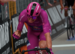 Mads Pedersen ganó la etapa 13 del Giro d’Italia 2025 – Del Toro sigue de Rosa