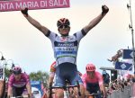 Damiano Cima gana la 18ª etapa del Giro y Carapaz sigue de rosa