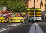 Dramático triunfo de van Aert en la 10ª etapa y Alaphillippe sigue de amarillo