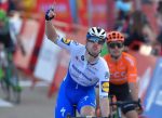 Sam Bennett gana la etapa 4 de La Vuelta 2020