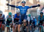 Sam Bennett se lleva la 5ta etapa de la París-Niza pero Roglic sigue líder