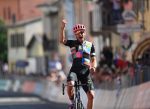 Alberto Bettiol triunfa en la 18ª etapa del Giro y Bernal hace historia con la Maglia Rossa