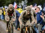Lluvia, barro e infierno en la París-Roubaix con presencia chilena