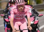 Tadej Pogaçar afronta la semana final del Giro 2024 vestido de Rosa