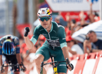 Wout van Aert ganó la Etapa 13 de La Vuelta 2026 y Enric Mas sigue vistiendo de rojo